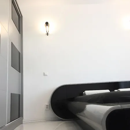 Deluxe Nicolle Plus Apartment *