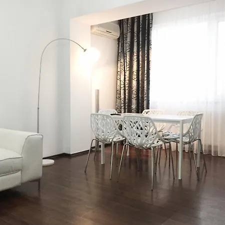 Deluxe Nicolle Plus Apartment * Constanţa