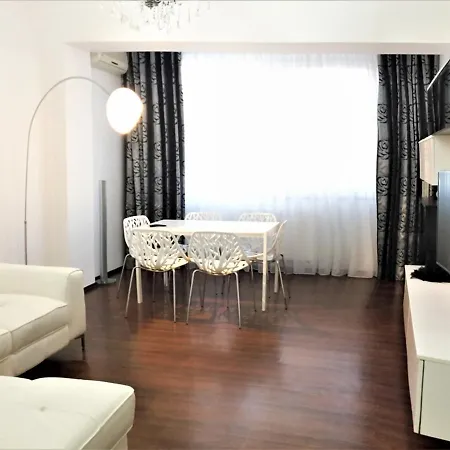 Deluxe Nicolle Plus Apartment Apartman *